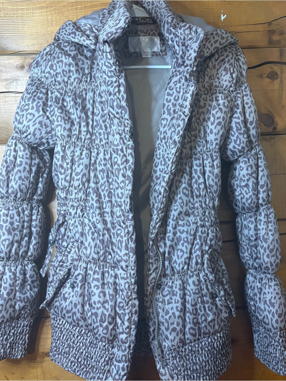 Xhilaration Leopard Print Puffer Jacket in brown and Cream size medium
